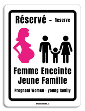 Load image into Gallery viewer, Stationnement- Femme enceinte jeune famille
