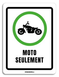 Stationnement moto seulement